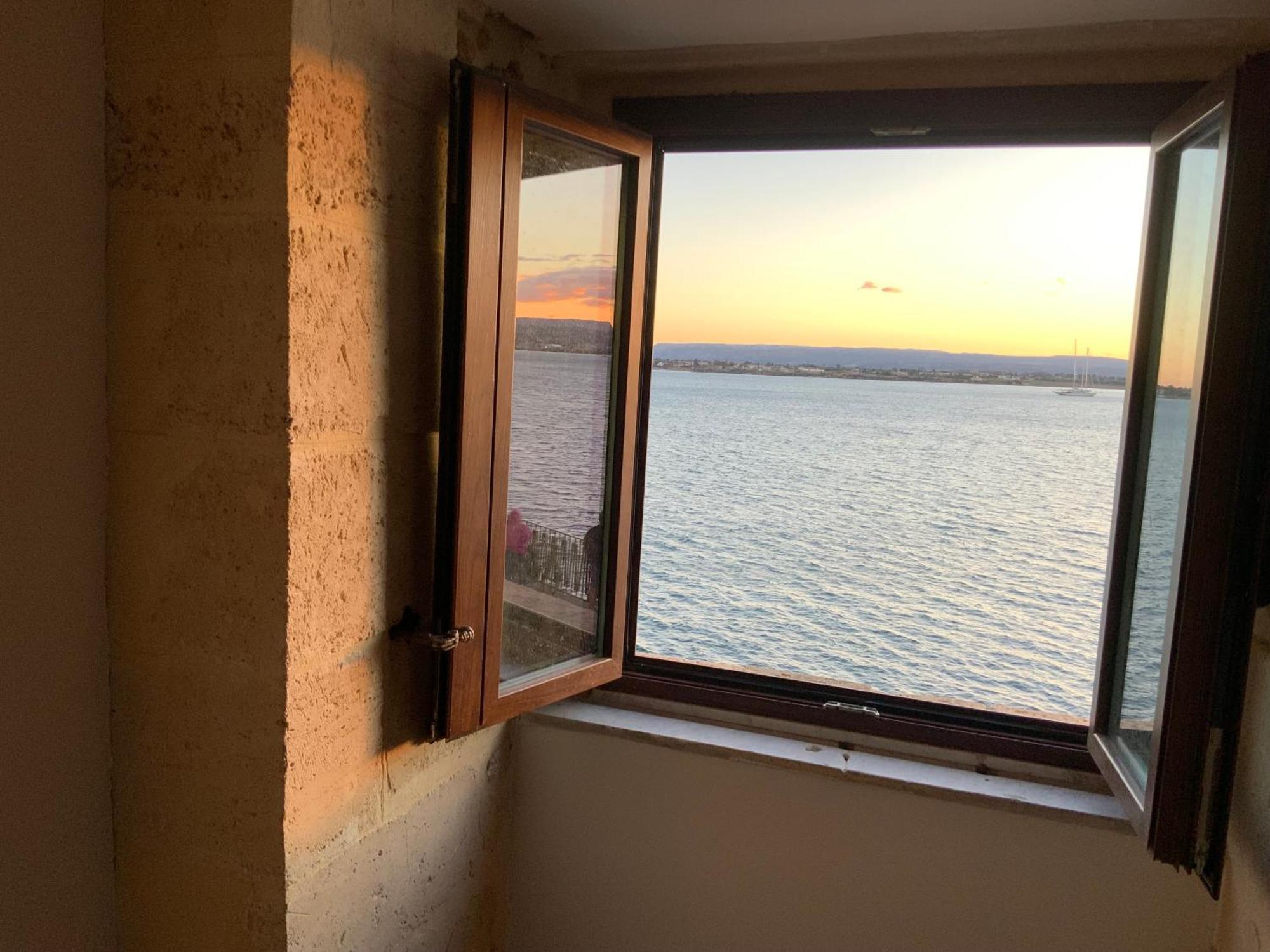 Apartament L'Alba E Il Tramonto Vista Mare Syrakuzy Zewnętrze zdjęcie